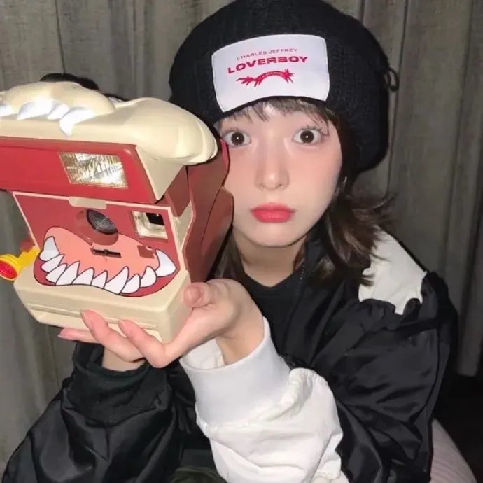 听闺女心声后社恐妈暴走了